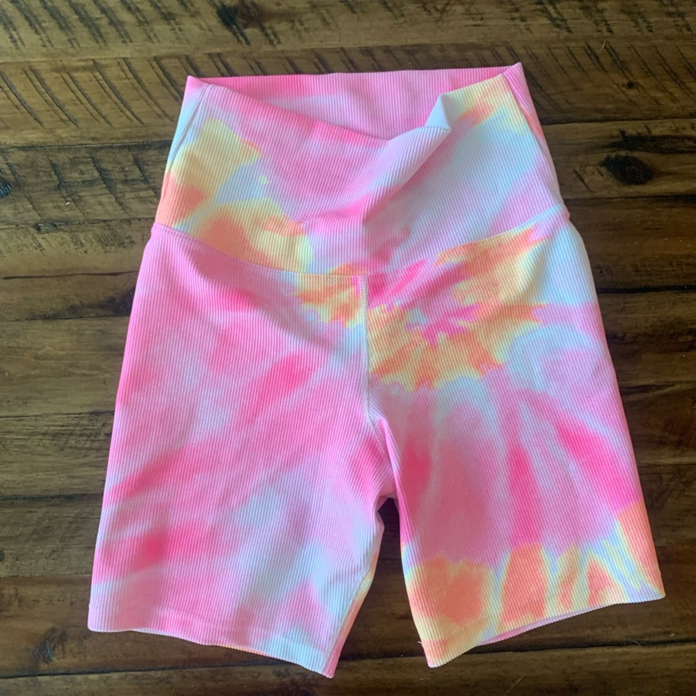 Beach Riot Shorts NWOT
